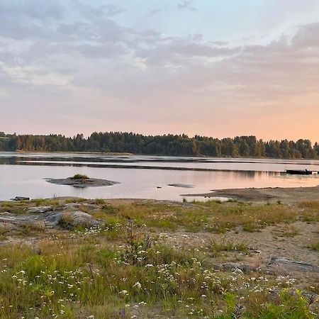 Attraktiv & Smart Funkishytte Pa Nes Strandhager. Årnes 외부 사진